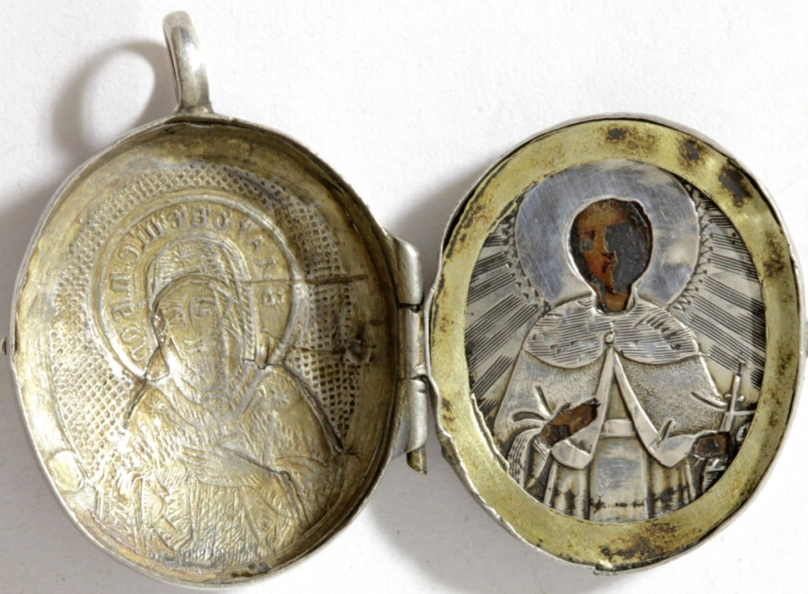 Antique 19c 84 Silver Russian Double Sided Pendant (8697)